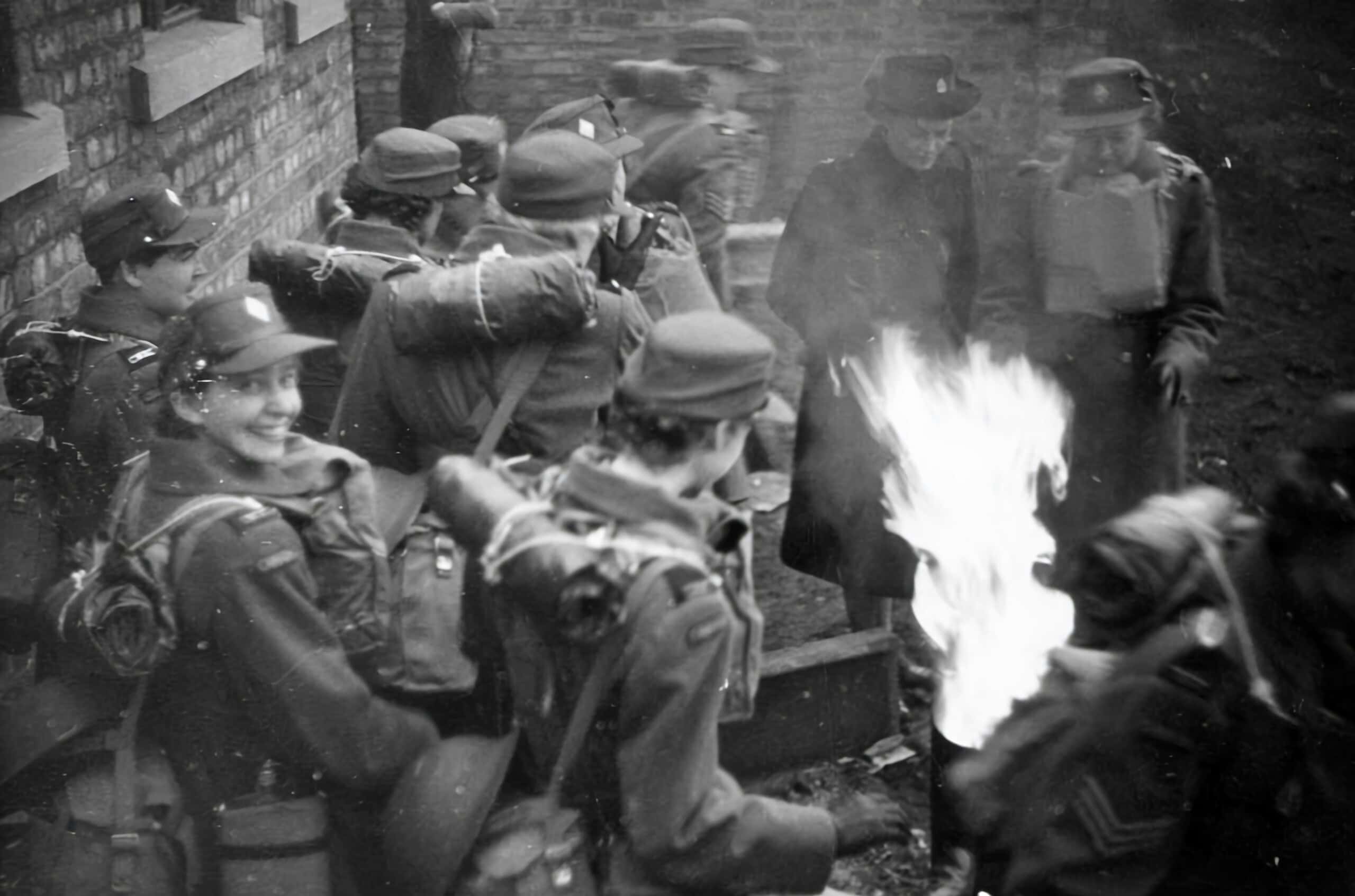 Soldiers around fire.jpg